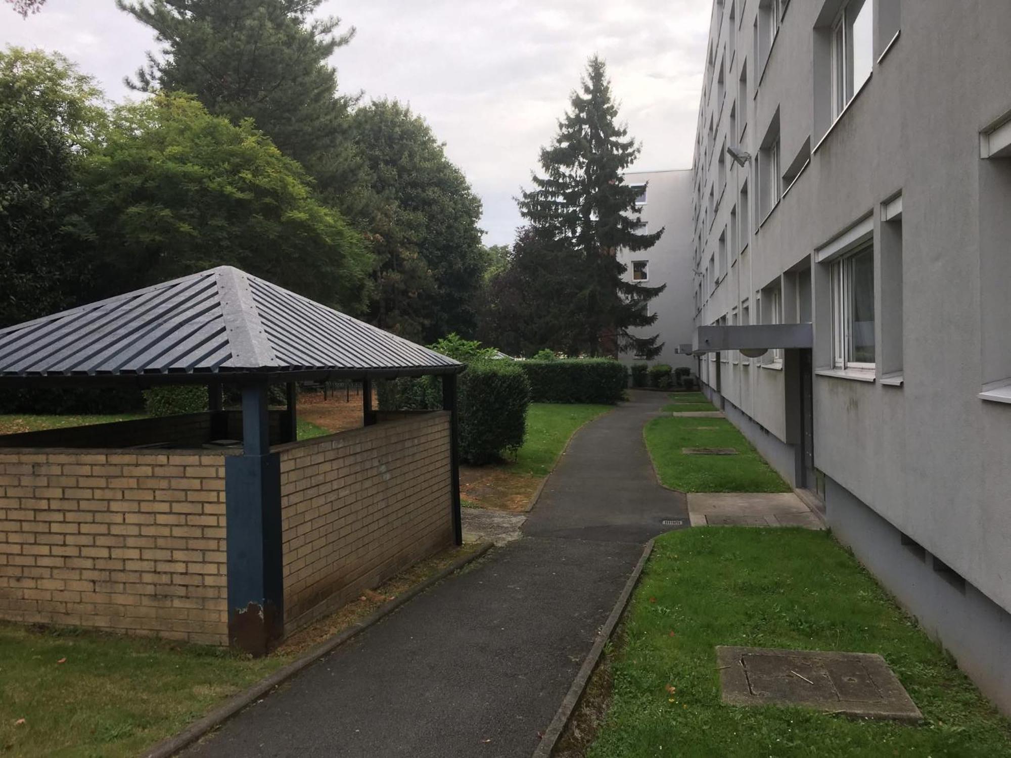 Apartamento Au Petit Bonheur Imprevu Douai Exterior foto